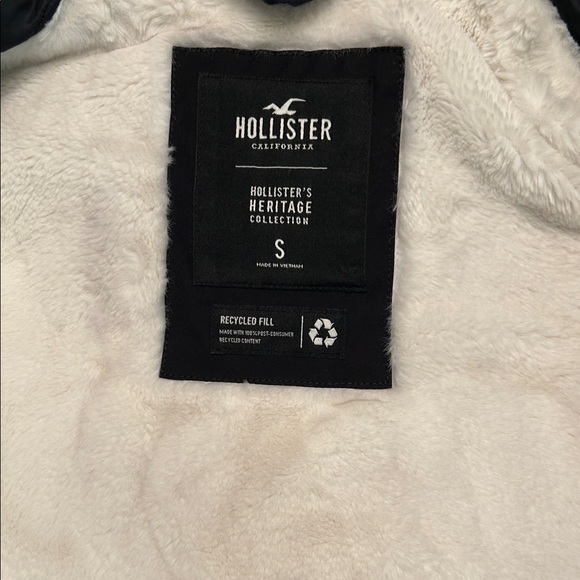 Hollister Heritage Collection Black Parka with Faux Fur Lining and Trim. Size S - Picture 4 of 12